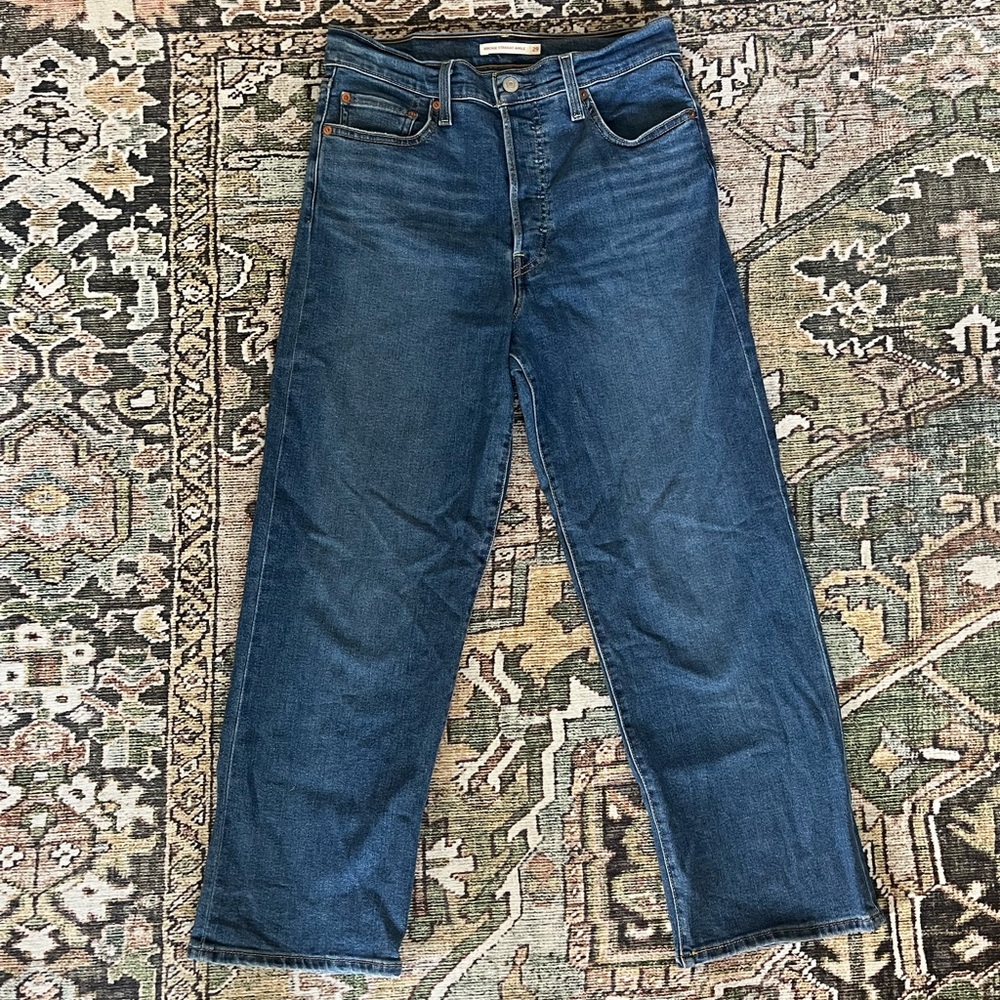 Levi's Ribcage Ankle Straight Jeans